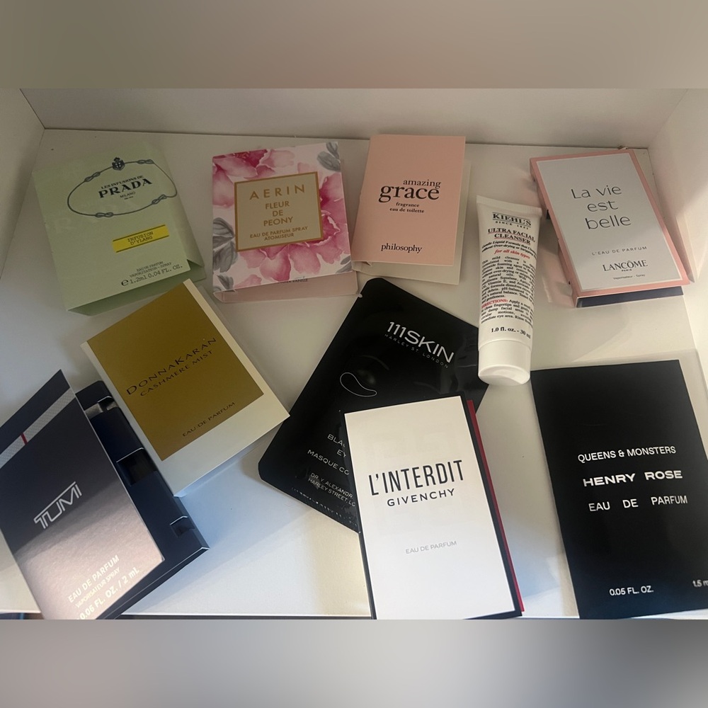10pcs- Luxury Fragrance and Skincare Sample Set